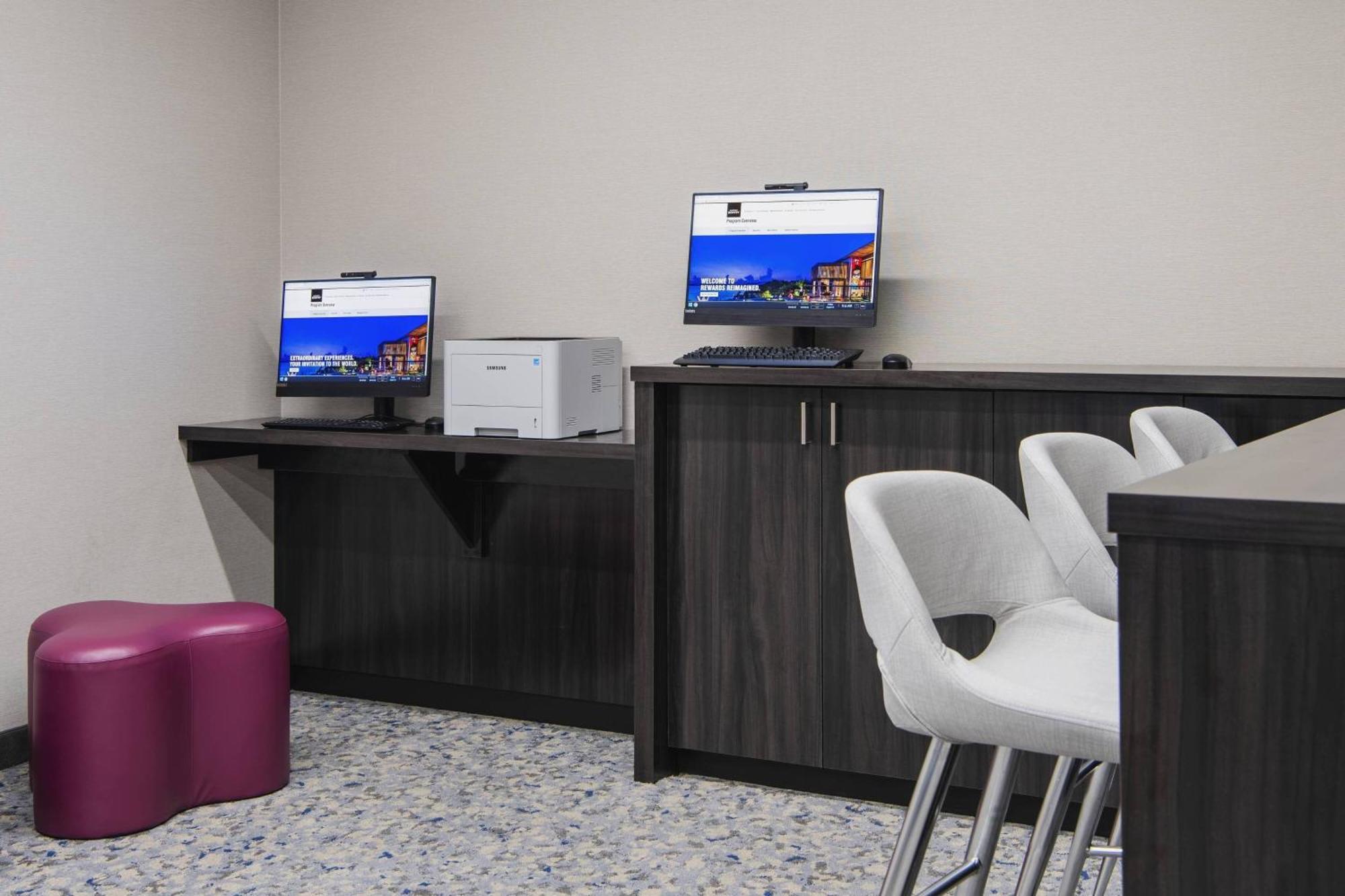 Fairfield Inn & Suites By Marriott Winnipeg Bagian luar foto