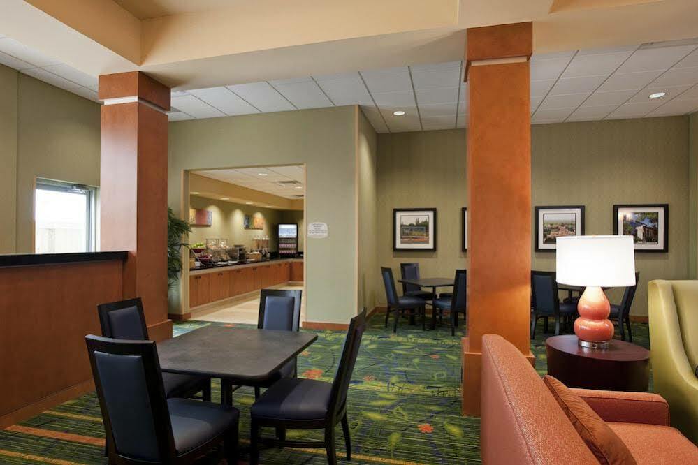 Fairfield Inn & Suites By Marriott Winnipeg Bagian luar foto
