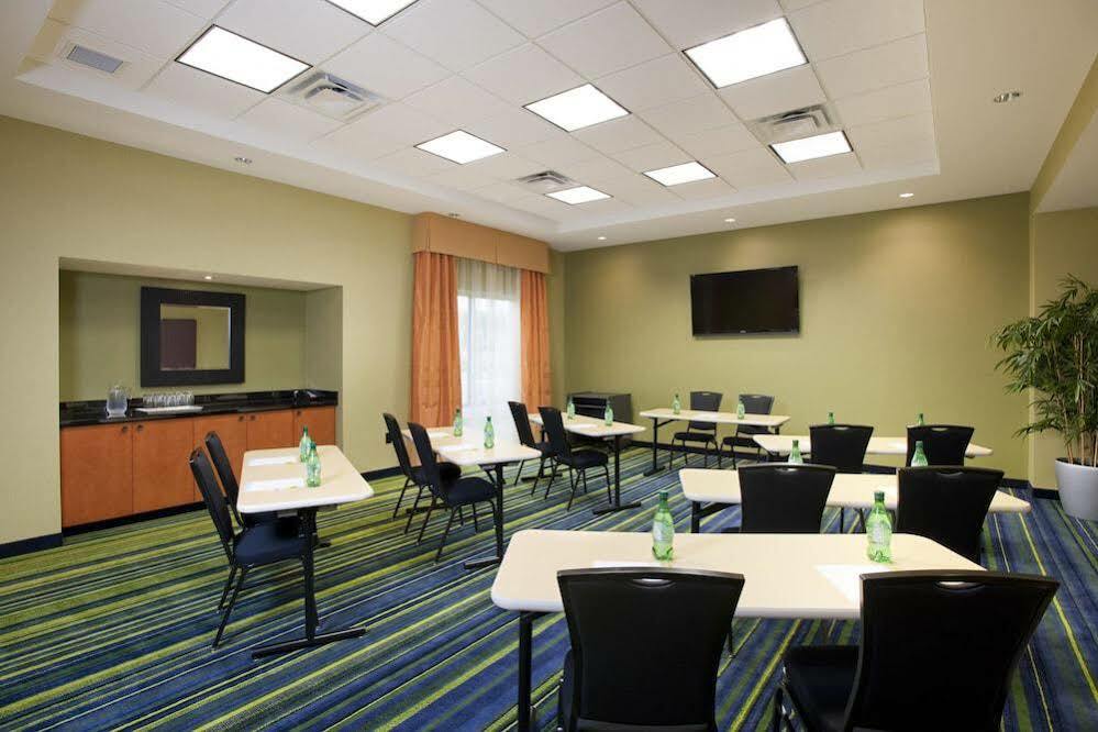 Fairfield Inn & Suites By Marriott Winnipeg Bagian luar foto